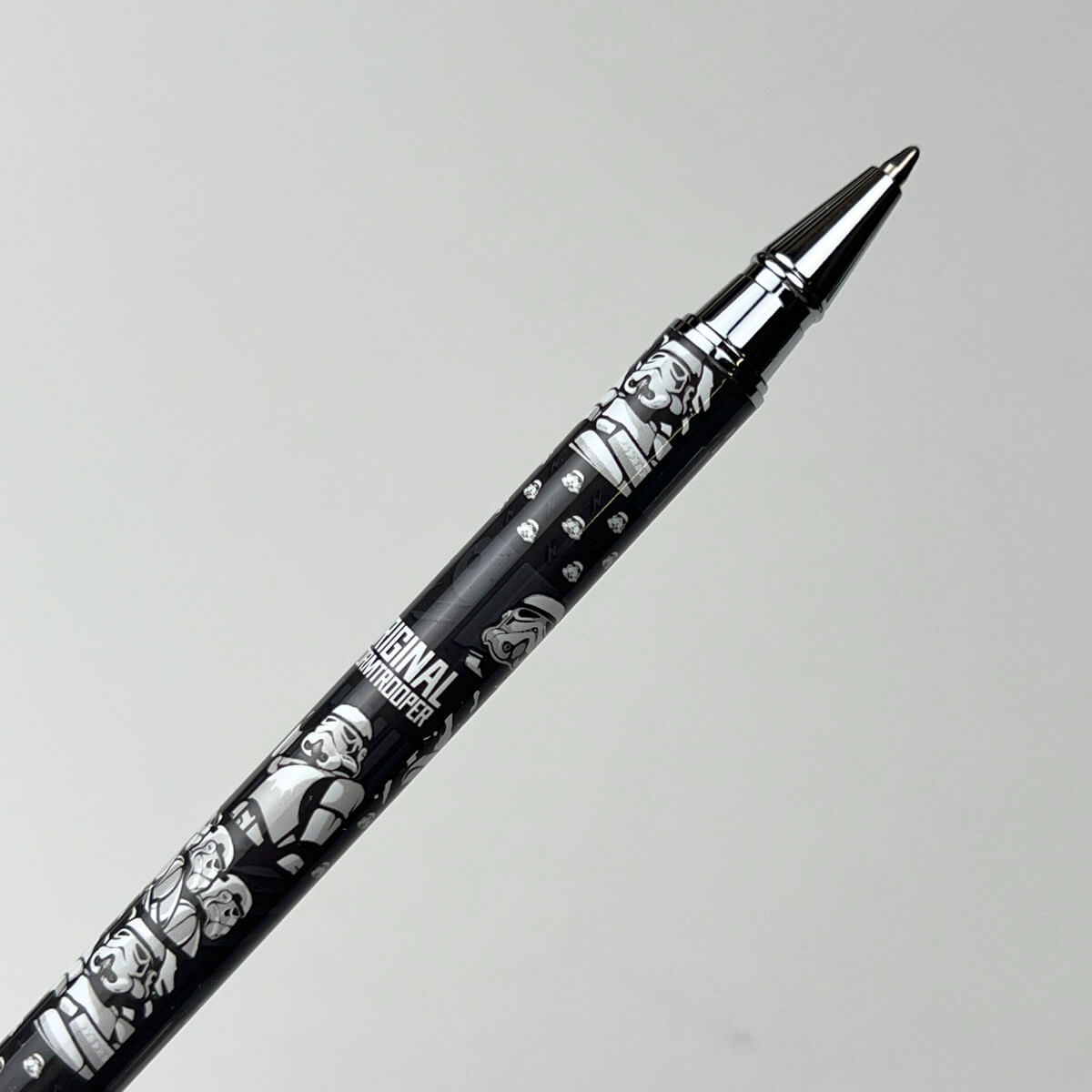 Original Stormtrooper Ballpoint Refillable Pen in Black Ink - Pairs with Stormtrooper A5 lined notebook for a gift ready stationery set for men for birthdays, Fathers Day or Christmas